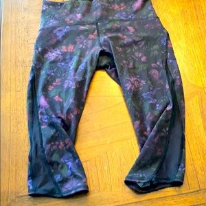 Lululemon capris